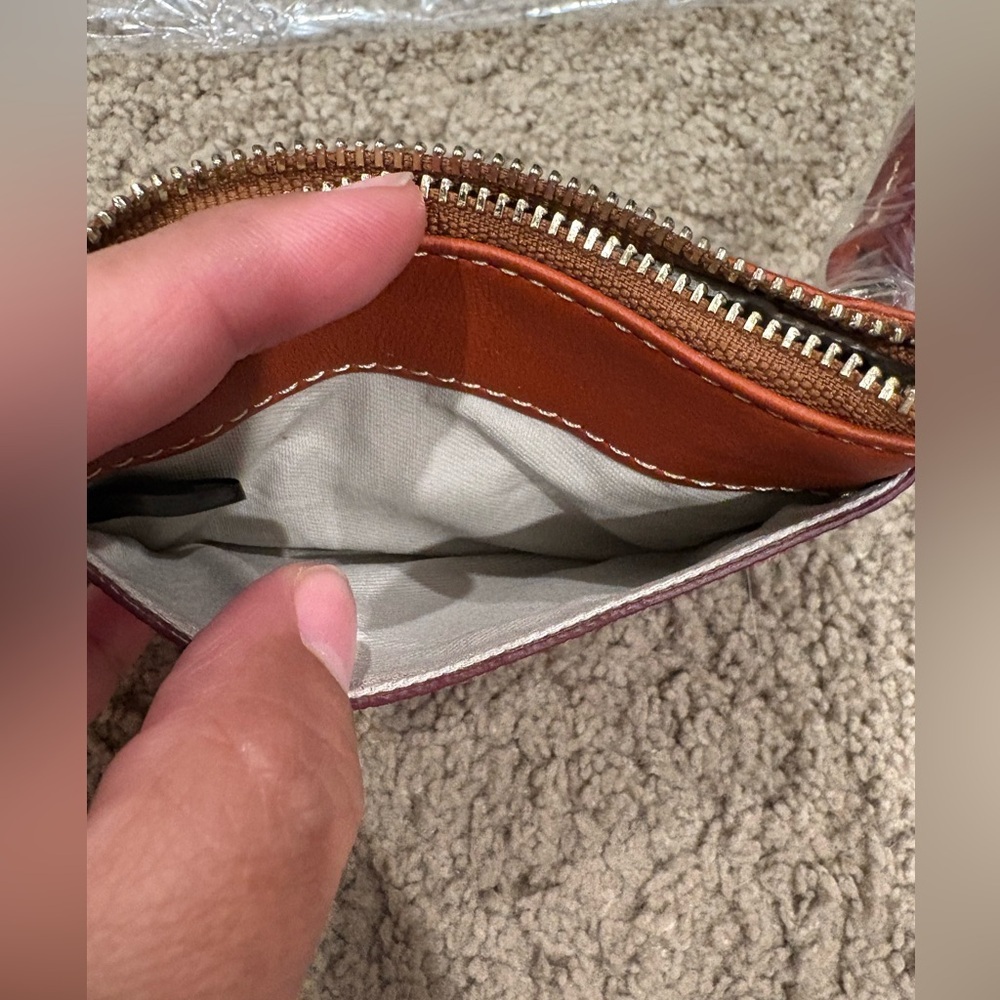 Dooney and Bourke Los Angeles Angels Coin Purse NWOT Leather - Picture 8 of 8